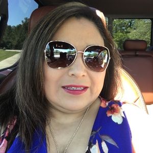 Meet your Posher, Martha